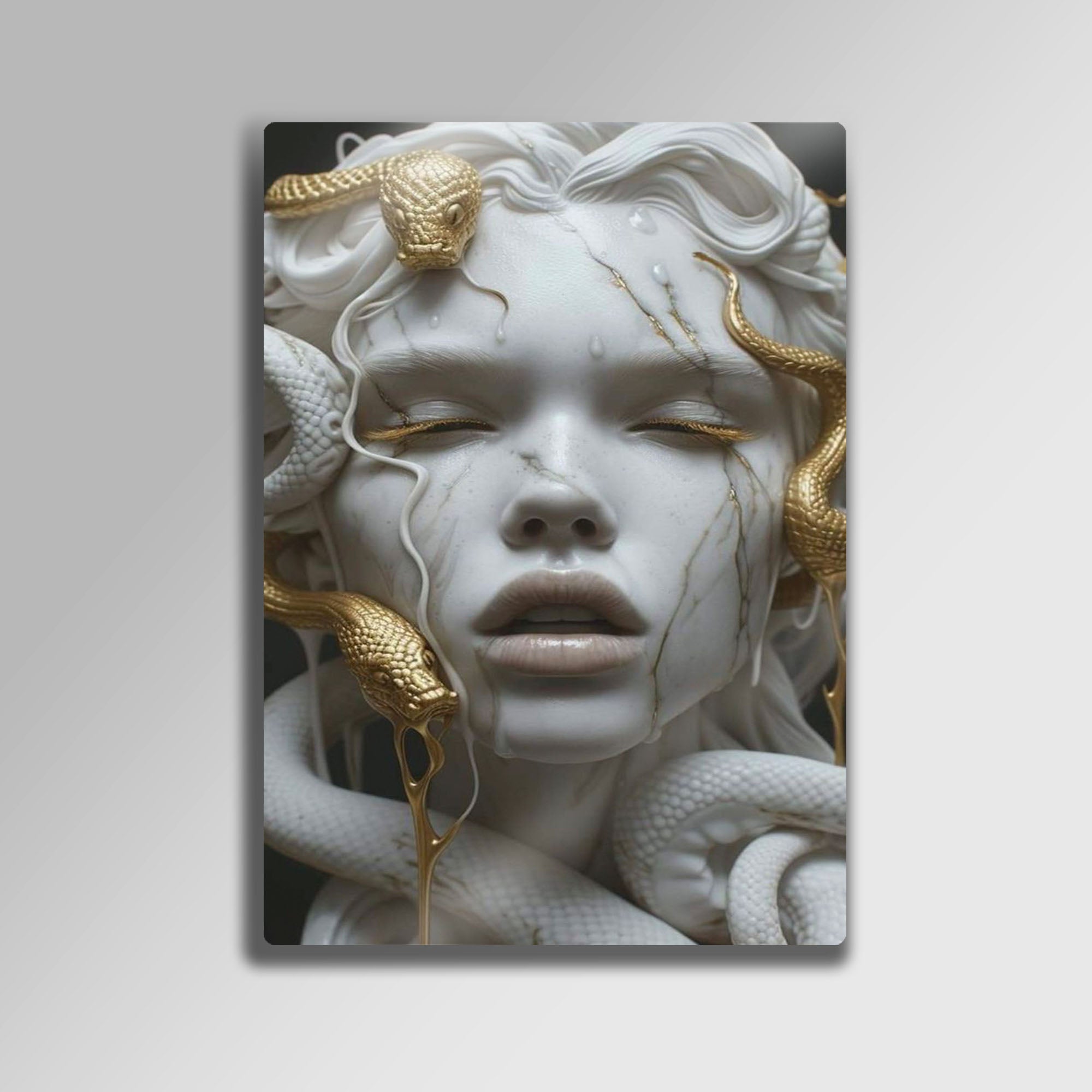 Medusa Mermer ve Altın - Metal Tablo