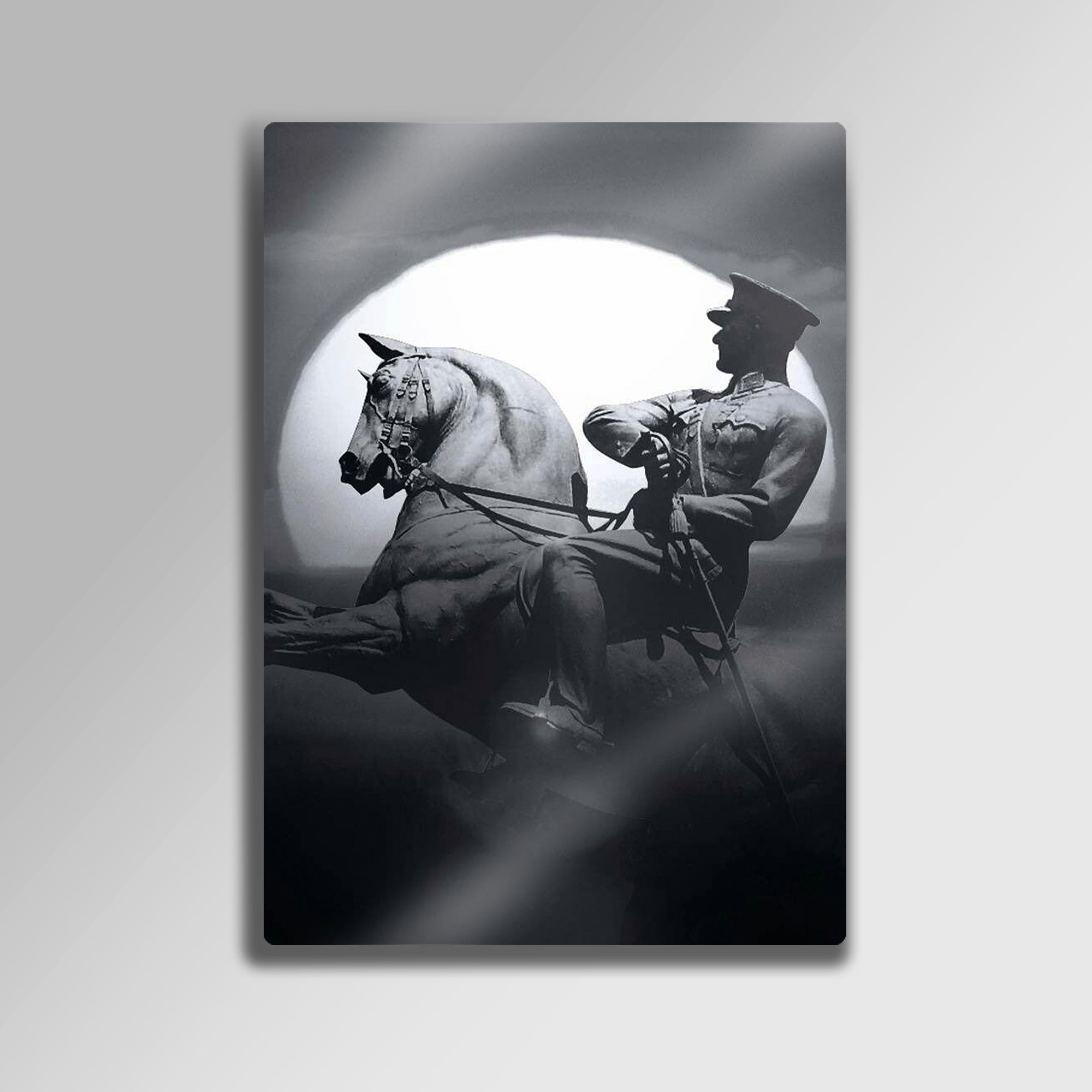 Atatürk Atlı Heykel Tablosu Siyah Beyaz - Metal Tablo