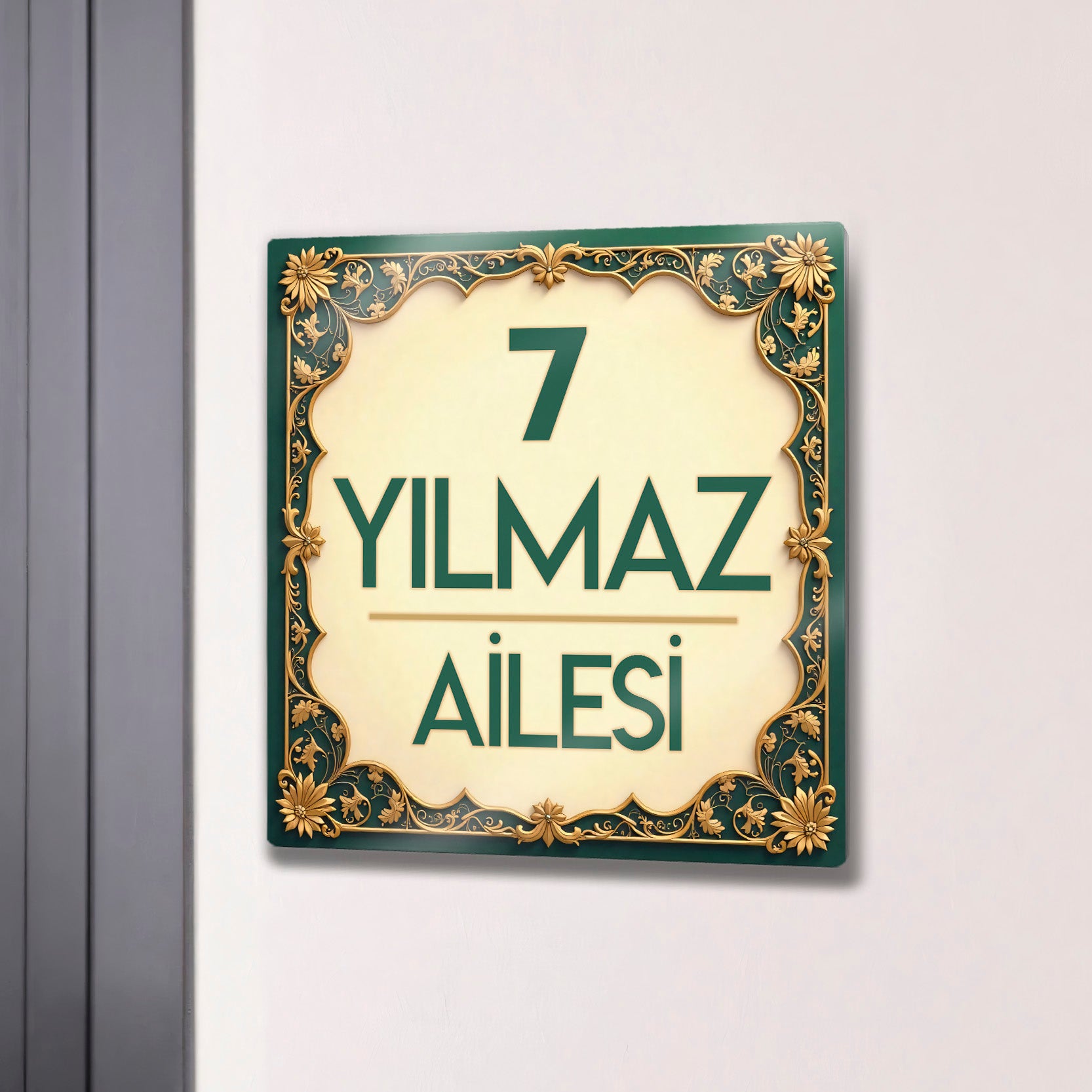 Kişiye Özel Metal Kapı İsimliği - Altın Desen Kaplama Motifli