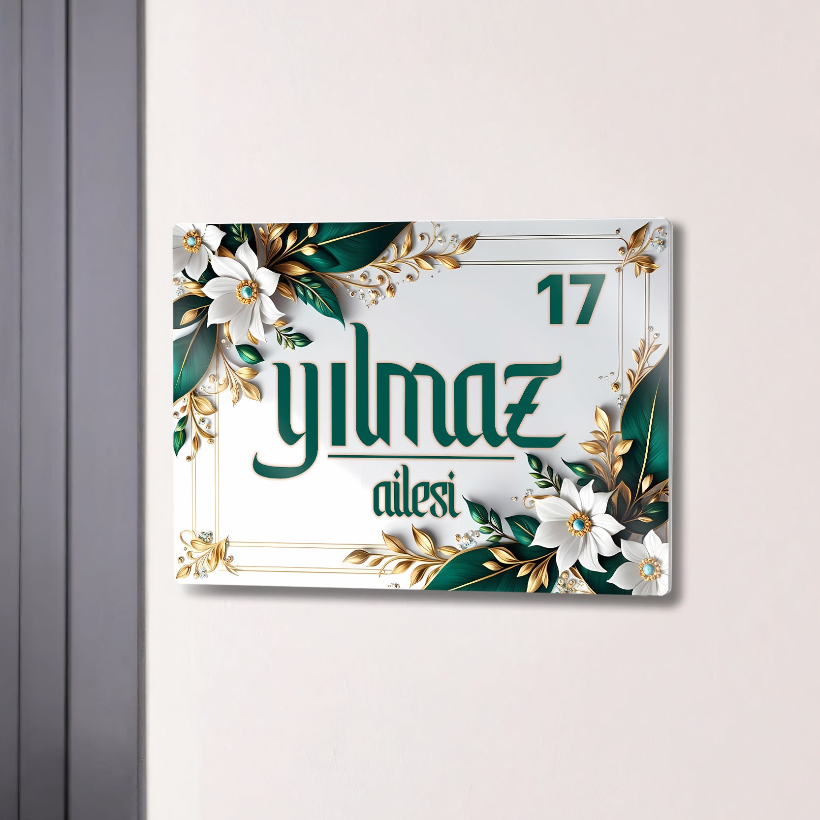 Kişiye Özel Metal Kapı İsimliği - Zümrüt Yeşili Altın Detaylı Manolya